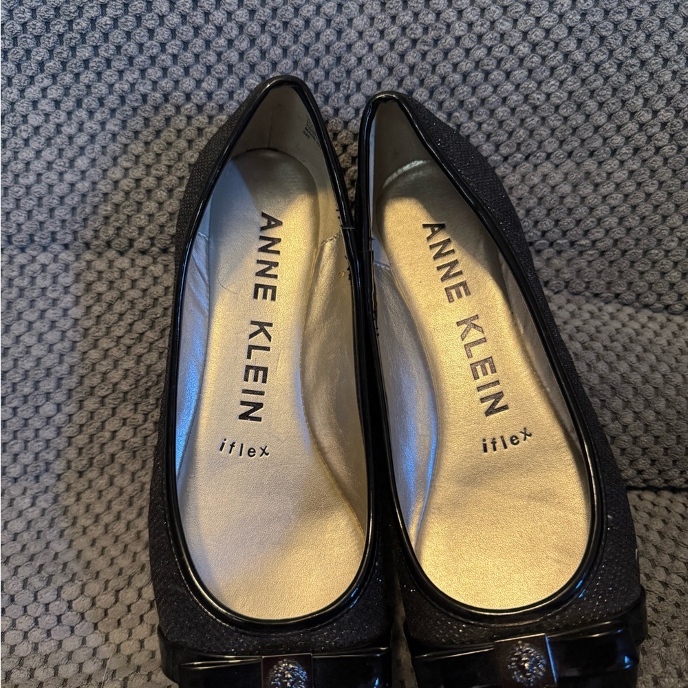 Anne Klein Black Flats with Glossy Finish